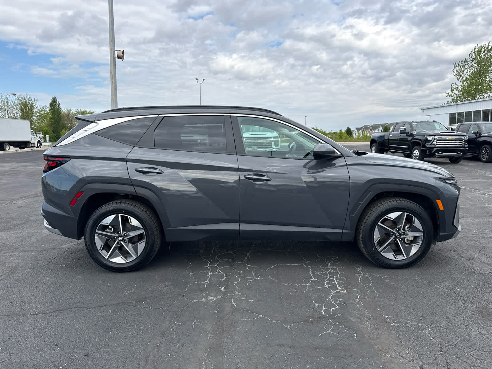 2025 Hyundai Tucson SEL