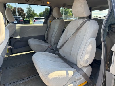 2013 Toyota Sienna LE 7 Passenger