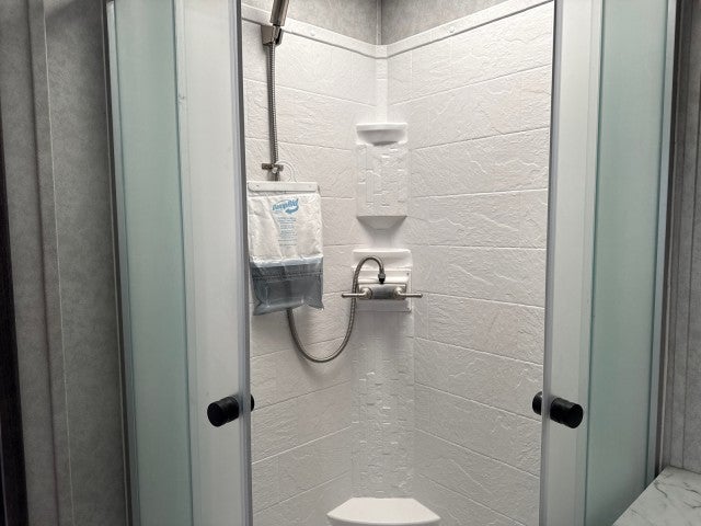 2023 BISON BISON COACH Base