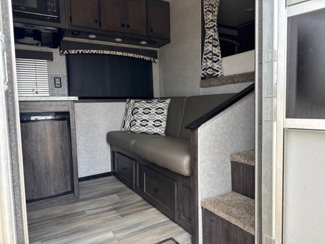 2023 BISON BISON COACH Base