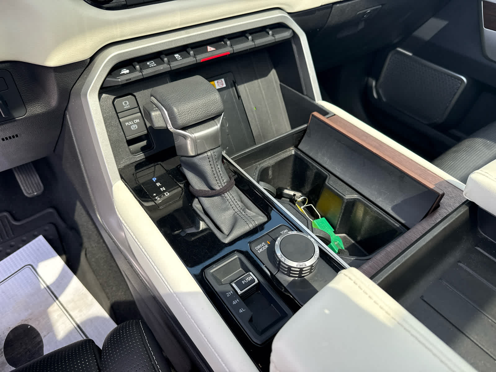 2024 Toyota Sequoia Capstone