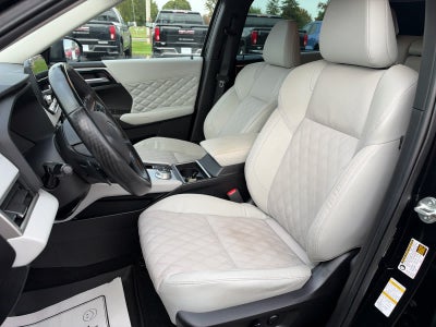 2022 Mitsubishi Outlander SEL