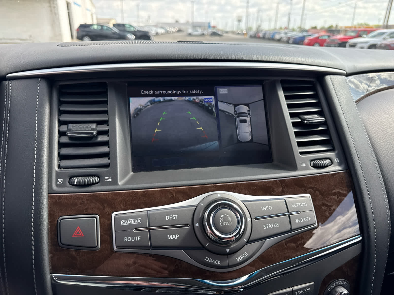 2015 INFINITI QX80 Base