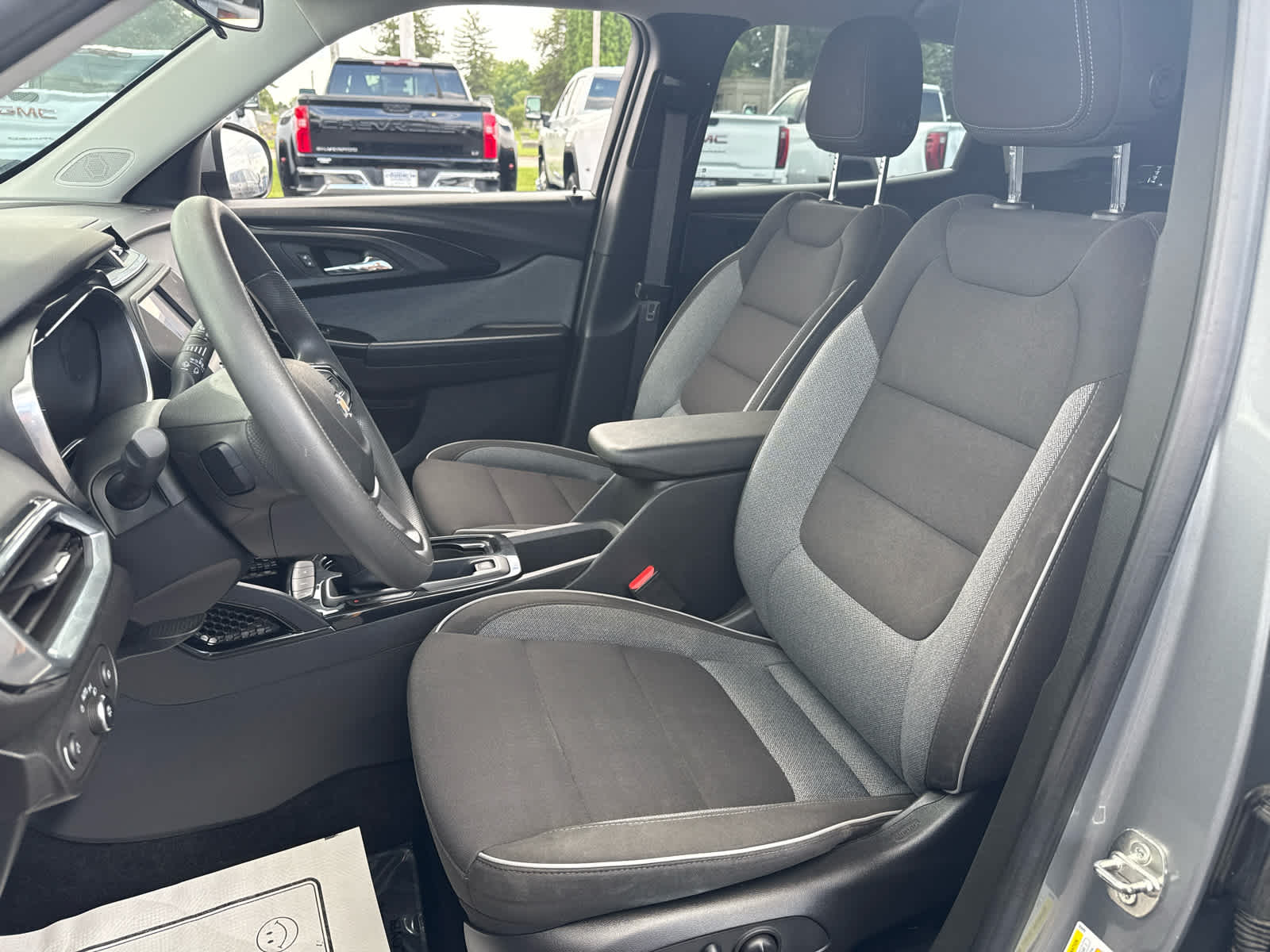 2023 Chevrolet TrailBlazer LT - Photo 10