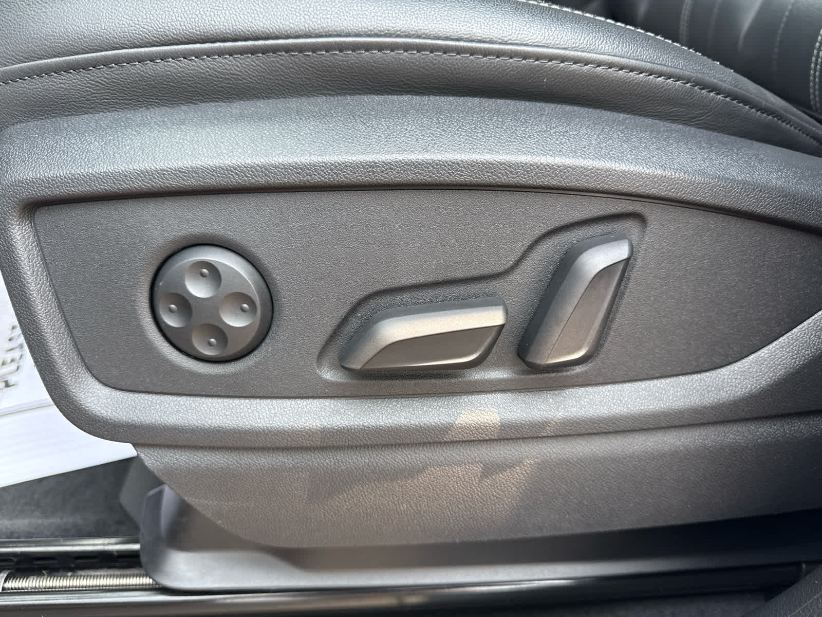 2024 Audi Q5 Premium - Photo 12
