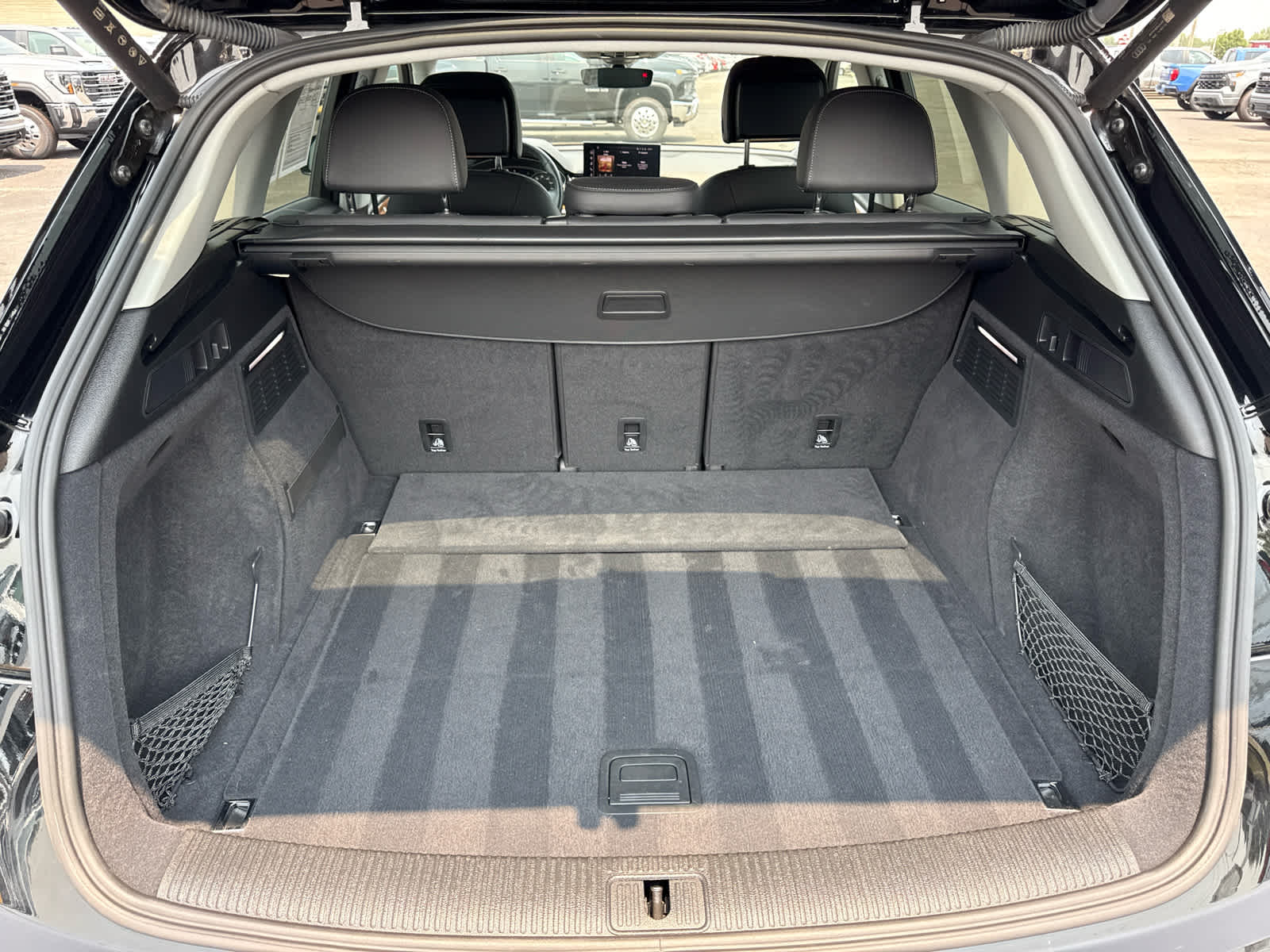 2024 Audi Q5 Premium - Photo 24