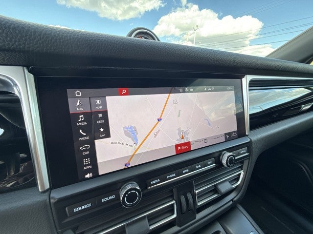 2021 Porsche Macan Base