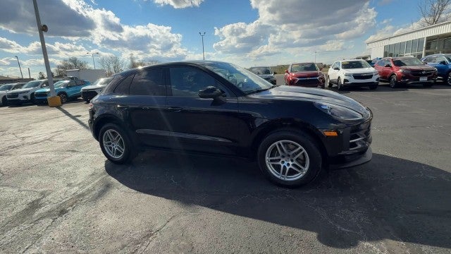 2021 Porsche Macan Base