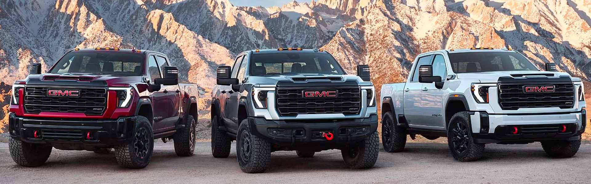 2025 GMC Sierra 3500HD front view in London, OH